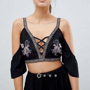Cold shoulder beach crop top
